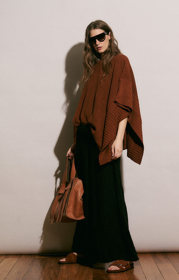 Poncho Carrie