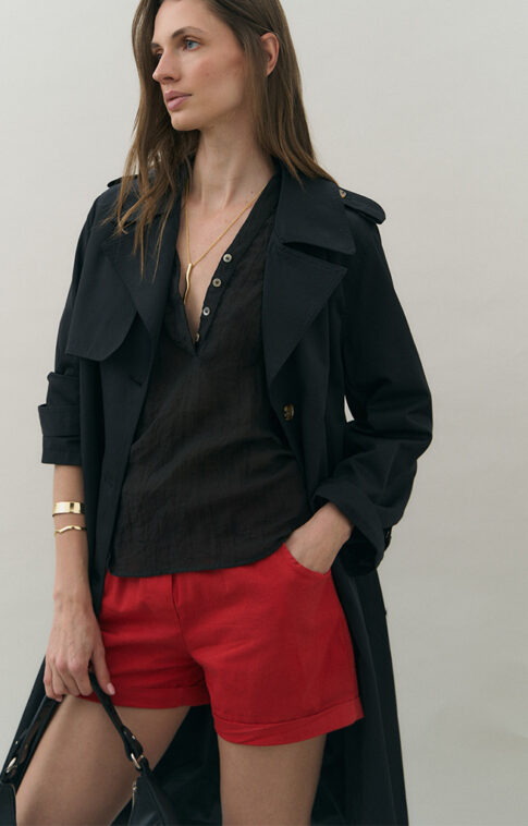 Short Emiliana