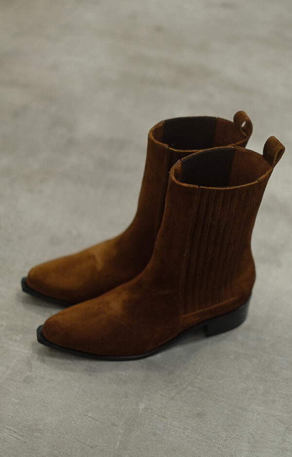 Bota Charles
