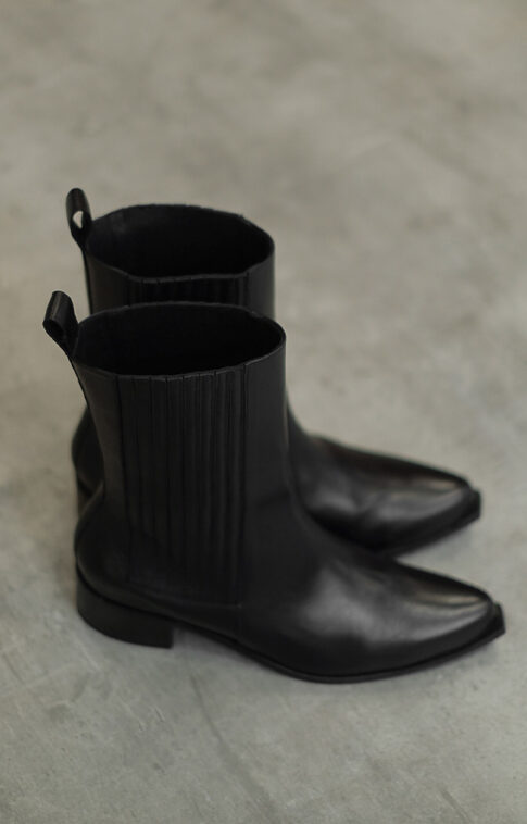 Bota Charles